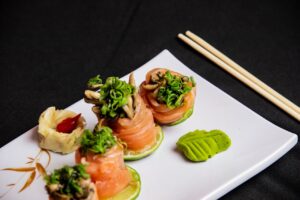 Sushi și wasabi: beneficiile și aportul lor nutrițional explicat de Mihaela Bilic